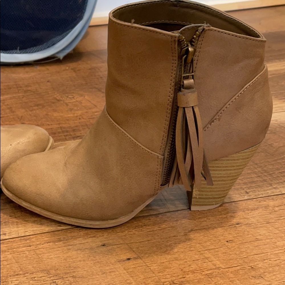Tan booties - Picture 2 of 3